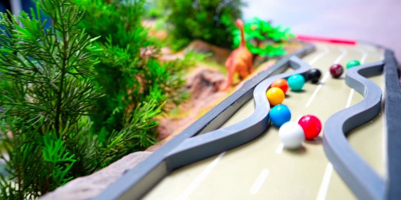 An image of Spine Sprint marble race track