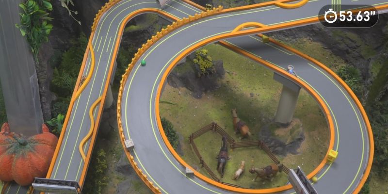 An image of Decor your marble race track