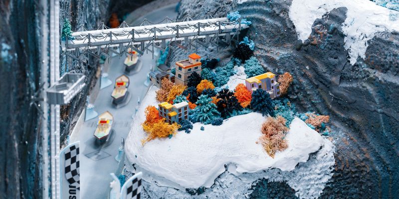An image of The fourth stretch and snowman frosty ring