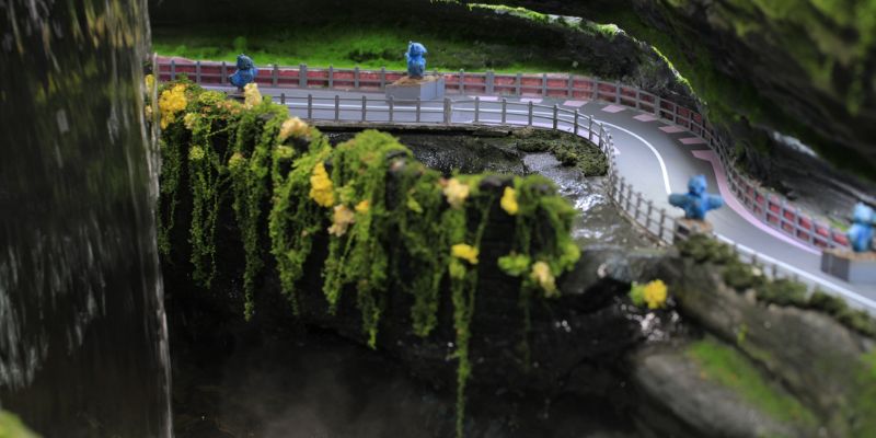 An image of The glowing tunnel